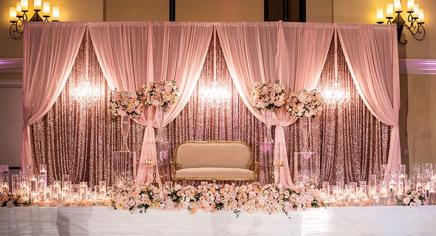 Classic area decoration styling example
