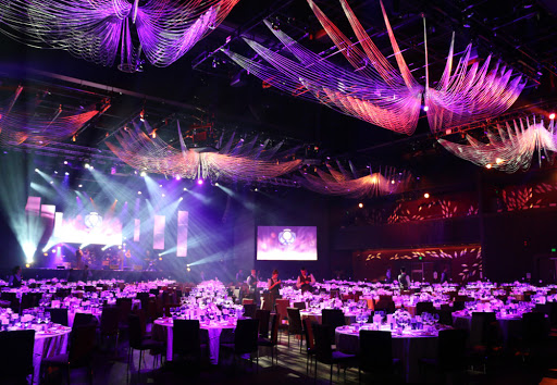 Outdoor and venue-ready audio visual presentation inspiration